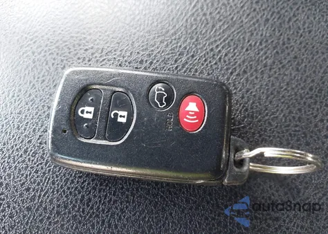 2011 Toyota Highlander Hybrid Limited V6 from USA, damaged, VIN JTEDC3EH5B2003956